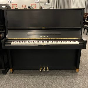 Yamaha U5