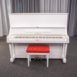 Yamaha UX - BELA
